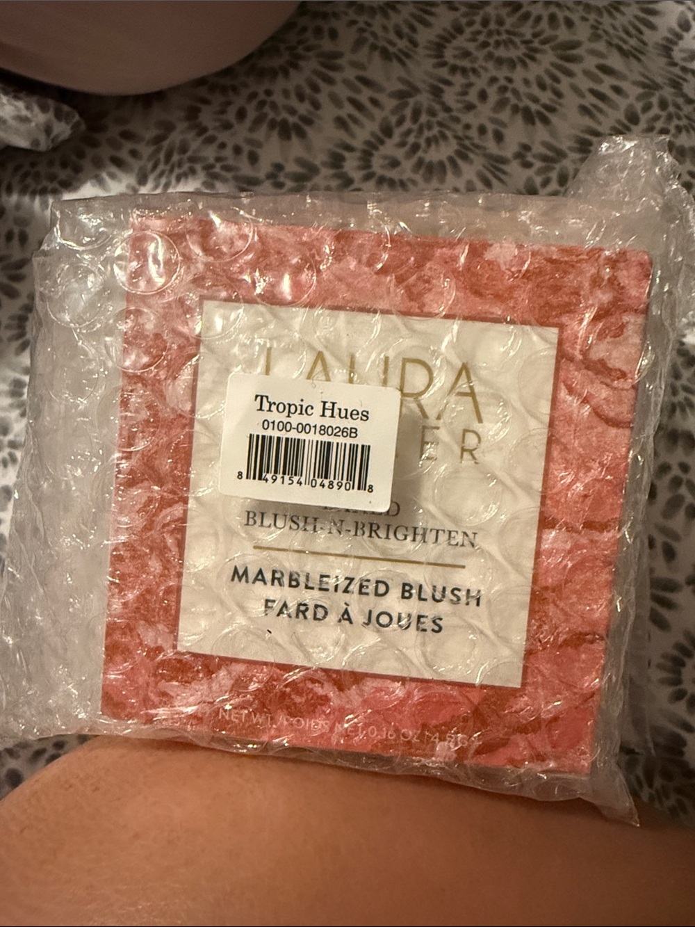 Laura Geller Marbleized Blush — Tropic Hues Peach & Cream